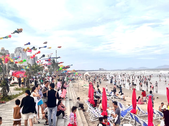 Vũng Tàu nổi tiếng với nhiều bãi tắm đẹp như Bãi Trước, Bãi Sau.