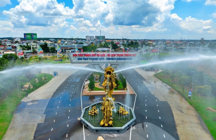 Khu du lịch Sơn Tiên (TP Biên Hòa, Đồng Nai) - nơi xảy ra vụ sập giàn giáo làm 2 công nhân tử vong.
