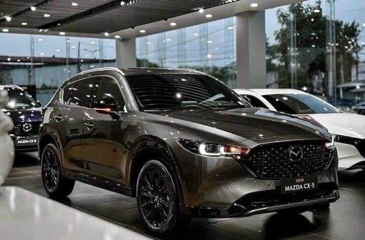 Mức giá cạnh tranh là yếu tố giúp Mazda CX-5 xây vững ngôi đầu ở phân khúc SUV cỡ C.