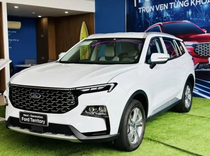 Ford Territory được hãng giảm giá mạnh trong nhiều tháng liên tiếp.