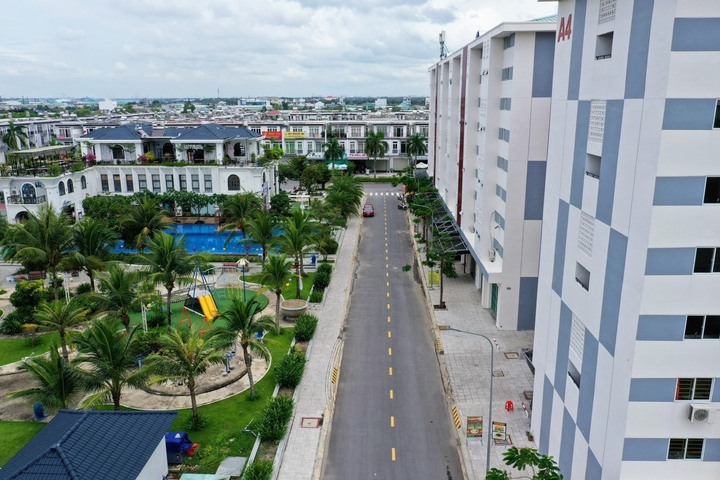 Quy định thu nhập dưới 15 triệu đồng/tháng khiến nhiều người khó mua nhà xã hội