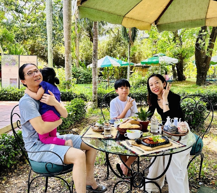 Gia đình cho biết luôn tạo điều kiện để Long phát triển theo sở thích, không đặt nặng thành tích hay ép buộc con theo khuôn mẫu.