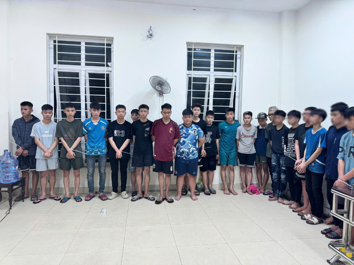 Nhóm đối tượng bị bắt giữ.