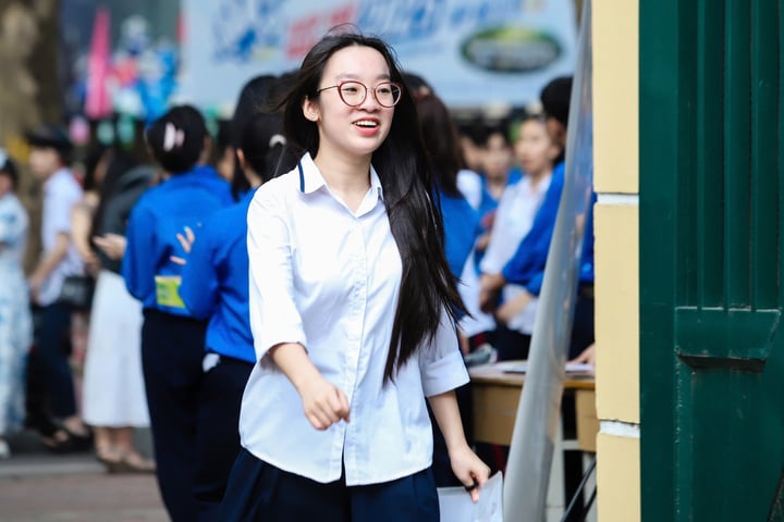 Réponses à l'examen d'entrée en 10e année dans les écoles publiques de Hanoi.