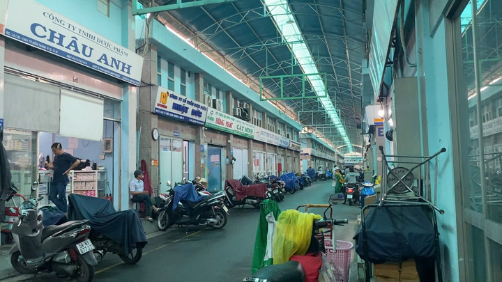 Chợ thuốc sỉ TP.HCM lâm vào cảnh đìu hiu chưa từng thấy
