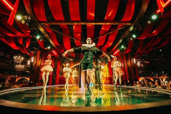 Hình ảnh của Show After Glow (Dư Âm).