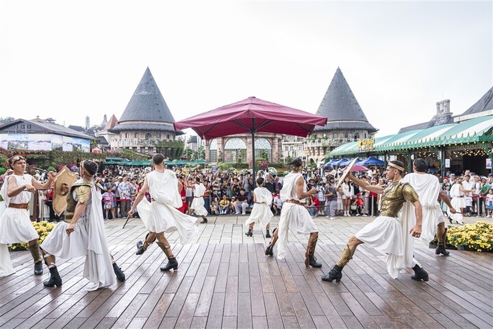 Solar Warriors (Những chiến binh mặt trời).