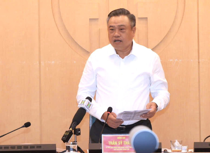 Ông Trần Sỹ Thanh phát biểu kết luận cuộc họp.