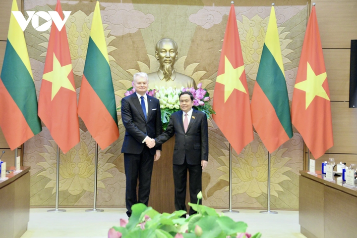 Chủ tịch Quốc hội Trần Thanh Mẫn và Tổng thống Litva Gitanas Nauseda.