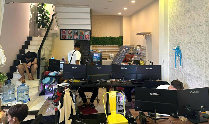 Hơn 21.000 tài khoản thẻ tín dụng bị nhóm hacker chiếm đoạt.