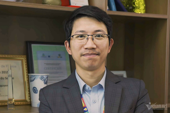TS Nguyễn Viết Hương