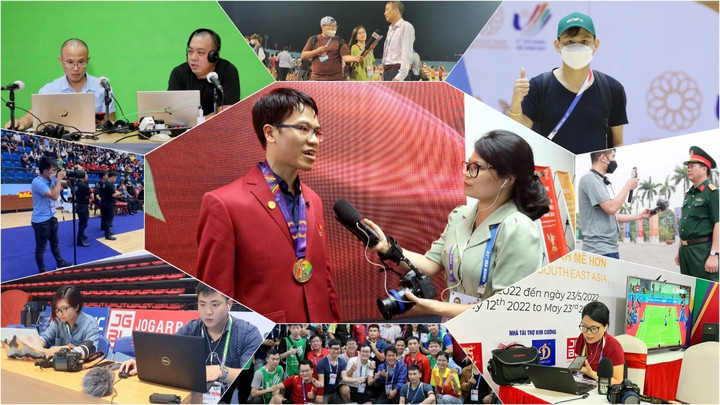 Phóng viên Đài Tiếng nói Việt Nam tác nghiệp tại SEA Games 31.