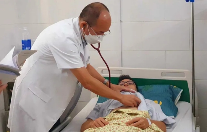 Sốt xuất huyết có thể gây tử vong ngay cả khi không sốt cao hay xuất huyết