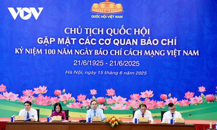 Chủ tịch Quốc hội Trần Thanh Mẫn chủ trì cuộc Tọa đàm, gặp mặt các cơ quan báo chí Việt Nam: “Thể chế, chính sách cho phát triển báo chí Cách mạng Việt Nam”.