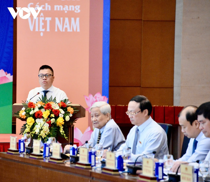 Ông Lê Quốc Minh - Tổng Biên tập Báo Nhân Dân, Phó Trưởng Ban Tuyên giáo và Dân vận Trung ương, Chủ tịch Hội Nhà báo Việt Nam phát biểu.