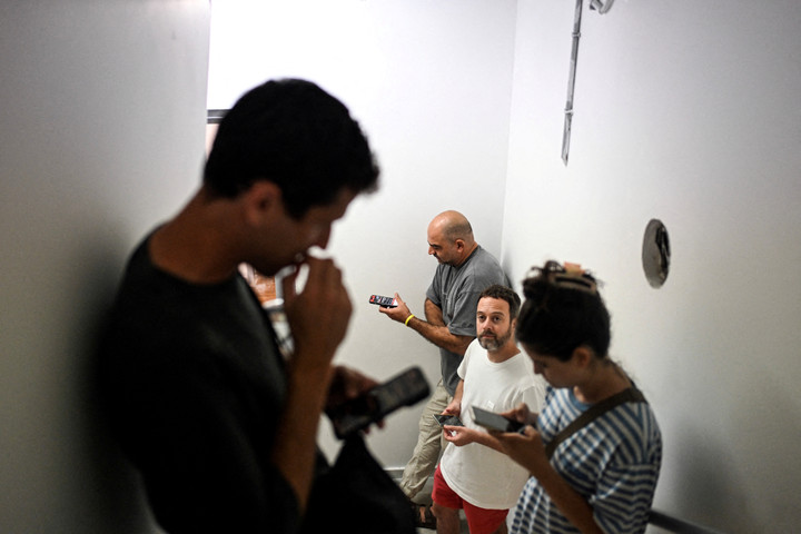 Người dân trú ẩn ở Haifa.