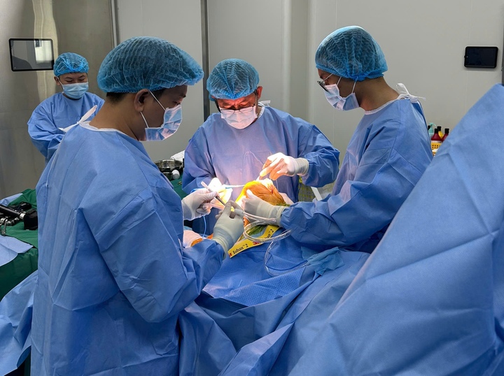 Kỹ thuật mới trong thay khớp háng, bệnh nhân xuất viện sau 24 giờ