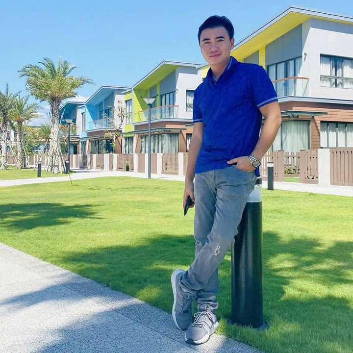 Khách hàng Ngô Đức Tài trúng giải Đặc biệt, một chiếc xe VinFast VF 3 trị giá 299 triệu đồng.