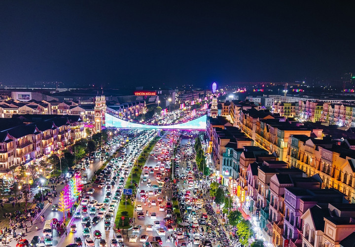 Vincom Mega Mall Ocean City nổi bật tại vị trí trung tâm Ocean City.