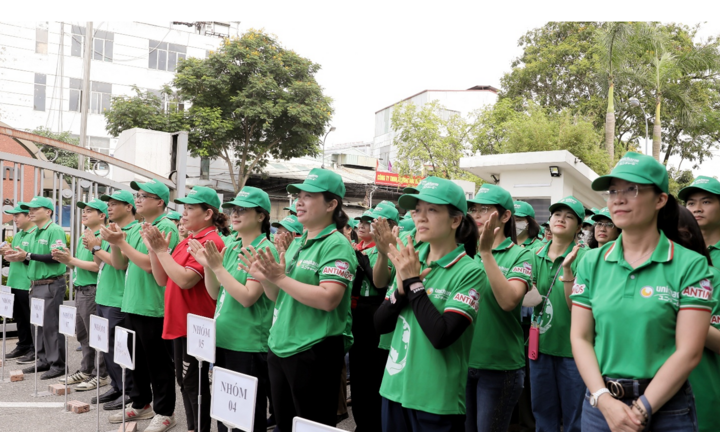 Diana Unicharm ra quân hưởng ứng ngày Asean phòng chống sốt xuất huyết.