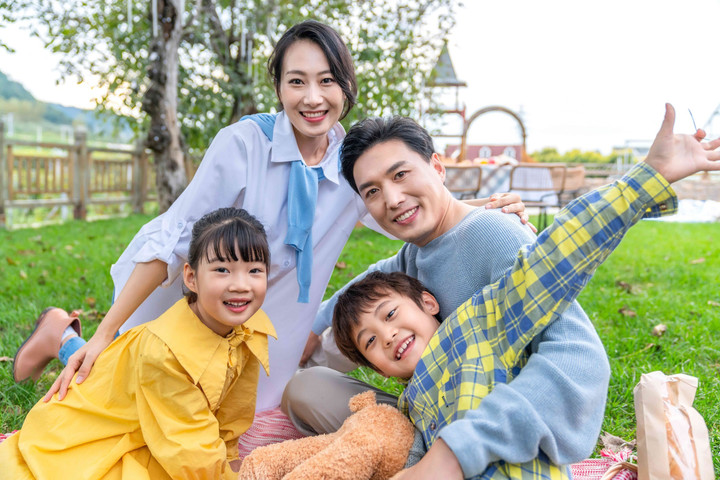 Chủ động tham gia bảo hiểm mang đến sự bảo vệ toàn diện và an tâm cho các gia đình.