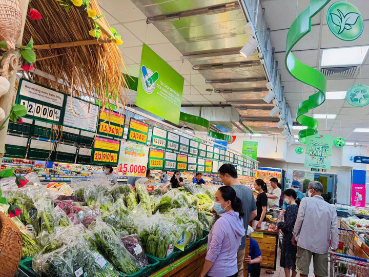 Chương trình Gia đình Việt - Đại sứ xanh thu hút khách hàng.