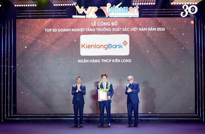 KienlongBank được vinh danh “Top 50 Doanh nghiệp tăng trưởng xuất sắc nhất Việt Nam”.
