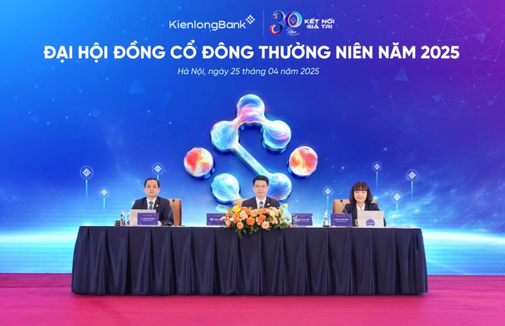 Tại ĐHĐCĐ thường niên 2025, cổ đông KienlongBank thông qua nhiều nội dung quan trọng.