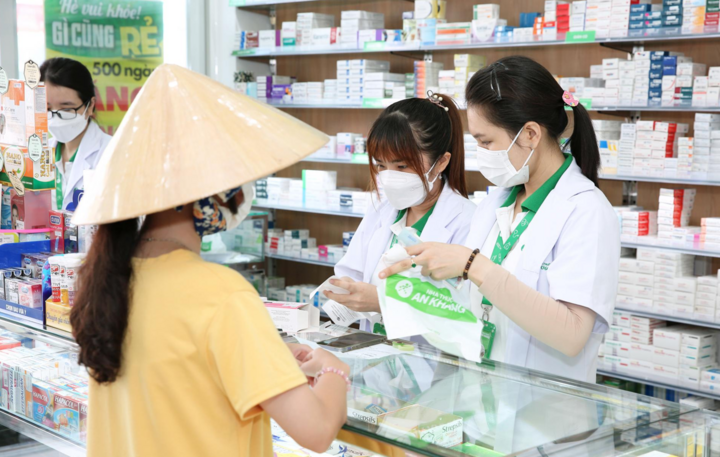 Nhà thuốc An Khang và Medpro giúp người dân tiếp cận dịch vụ chăm sóc sức khỏe tận tình, mọi lúc mọi nơi.