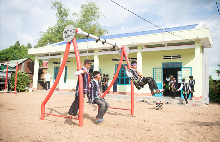 Sáng kiến dài hạn Home Love đã góp phần kiến tạo một tương lai tươi sáng hơn cho rất nhiều trẻ em thiệt thòi khắp Việt Nam. (Ảnh: Home Credit)