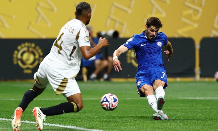 Chelsea thắng 2-0 ở trận gặp Los Angeles.