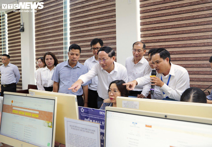 Ông Phạm Anh Tuấn, Chủ tịch UBND tỉnh Bình Định chỉ đạo vận hành hệ thống chính quyền 2 cấp tại Bình Định.