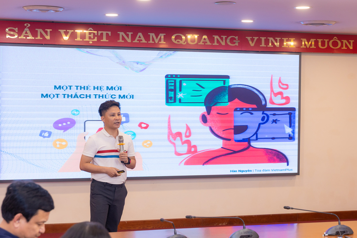 ThS. Nguyễn Văn Hào nhận định cần có sự chuyển dịch từ "đưa tin một chiều" sang "đối thoại hai chiều", phản ánh được tiếng nói của giới trẻ.