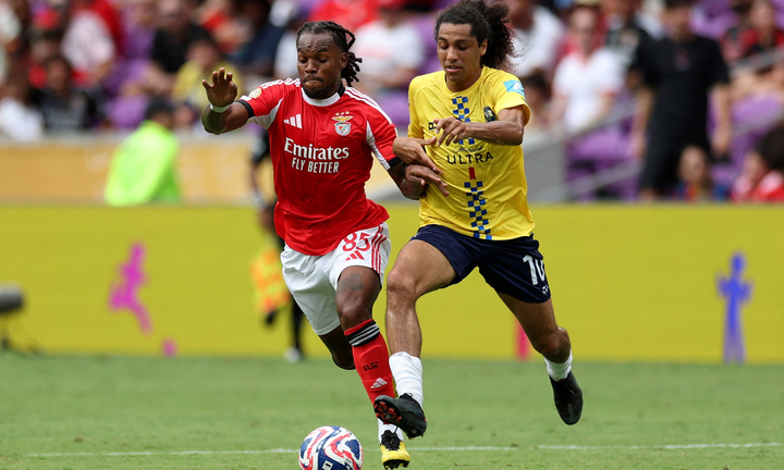 Benfica thắng đậm Auckland City.