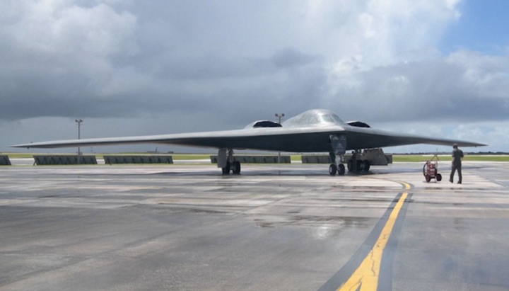 Máy bay ném bom B-2 Spirit tại căn cứ Không quân Whiteman ở Missouri. (Ảnh: Reuters)