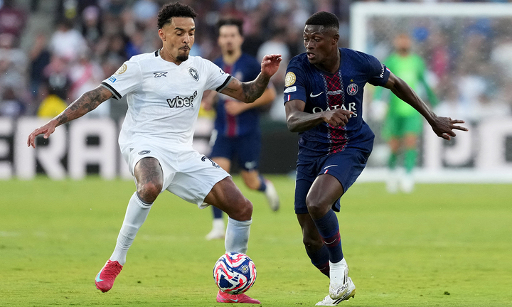 PSG bất ngờ thua Botafogo ở lượt trận thứ hai.