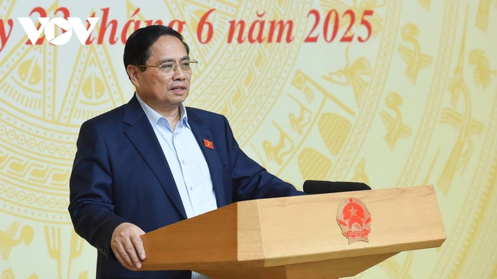Thủ tướng Phạm Minh Chính phát biểu tại phiên họp.