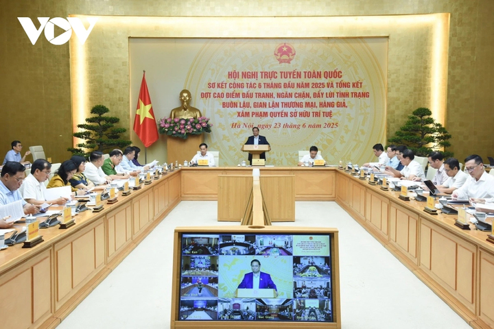 Toàn cảnh hội nghị.