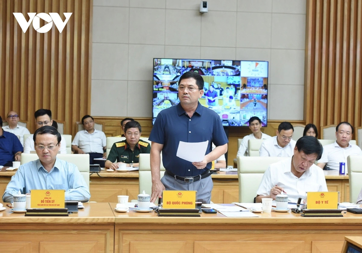 Các đại biểu dự phiên họp.