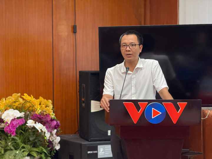 លោក Bui Minh Tuan ប្រធានក្រុមហ៊ុន Young Entrepreneurs Startup Incubator Management Joint Stock Company (YESI) បានសង្កត់ធ្ងន់ថា “AI ប្រហែលជាដូចគ្នា ប៉ុន្តែអ្នកប្រើប្រាស់បង្កើតភាពខុសគ្នា”។