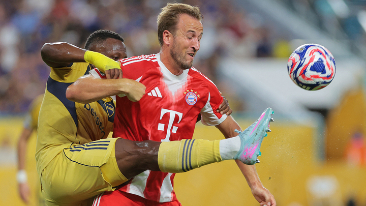 Bayern Munich sớm qua vòng bảng.