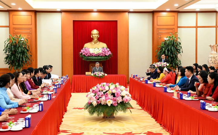 Toàn cảnh buổi gặp mặt.