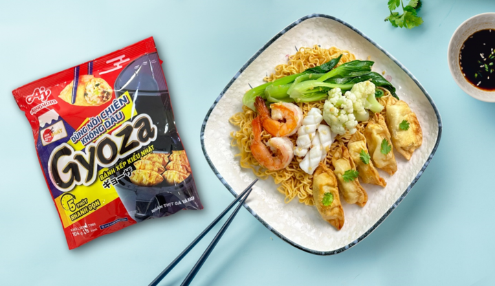 Dễ dàng kết hợp cùng các món khác như mì xào.
