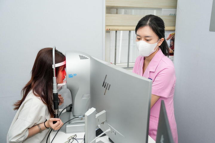 Customize Sight DND là giải pháp cá nhân hóa, bắt đầu từ việc lắng nghe từng giác mạc để thiết kế lộ trình phẫu thuật an toàn, chính xác với từng người.