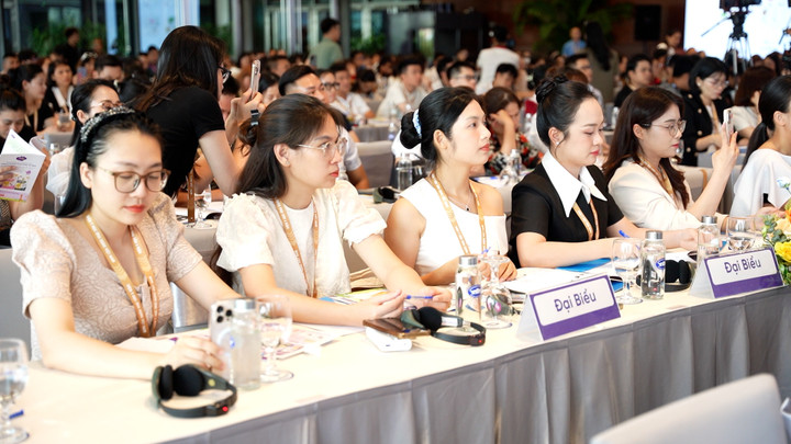 Các đại biểu tham gia Hội thảo.