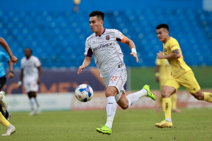 Tiến Linh là cầu thủ nội ghi bàn nhiều nhất V.League 2024-2025.