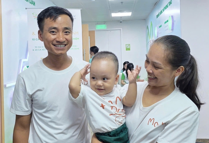 Cặp vợ chồng vượt 600 km ‘tìm con’