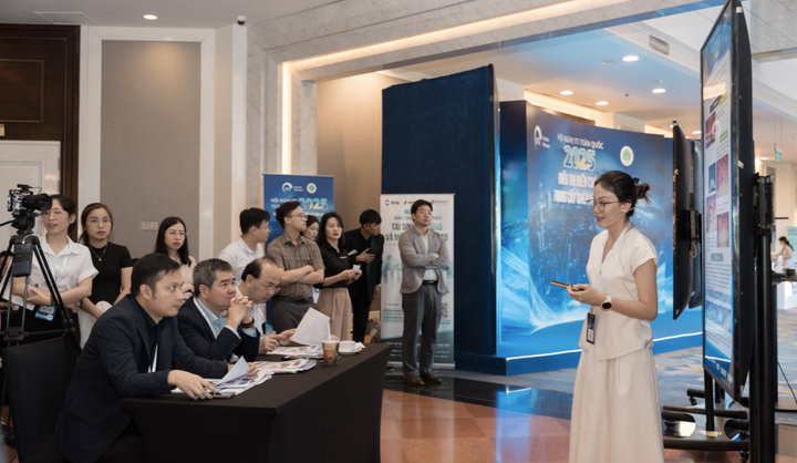 ThS. BS. Võ Huyền Bảo Trân trình bày ca lâm sàng tại diễn đàn E-Poster trong khuôn khổ Hội nghị ITI Toàn quốc 2025.