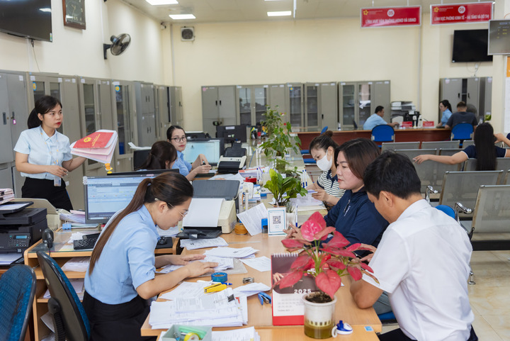 Mô hình quản trị mới tại Quảng Ninh ứng dụng công nghệ để nâng cao chất lượng phục vụ người dân.