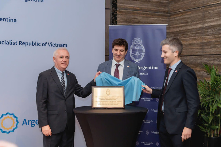 Việt Nam là Văn phòng Tùy viên Chuyên trách Công – Nông nghiệp thứ 6 của Argentina trên thế giới.